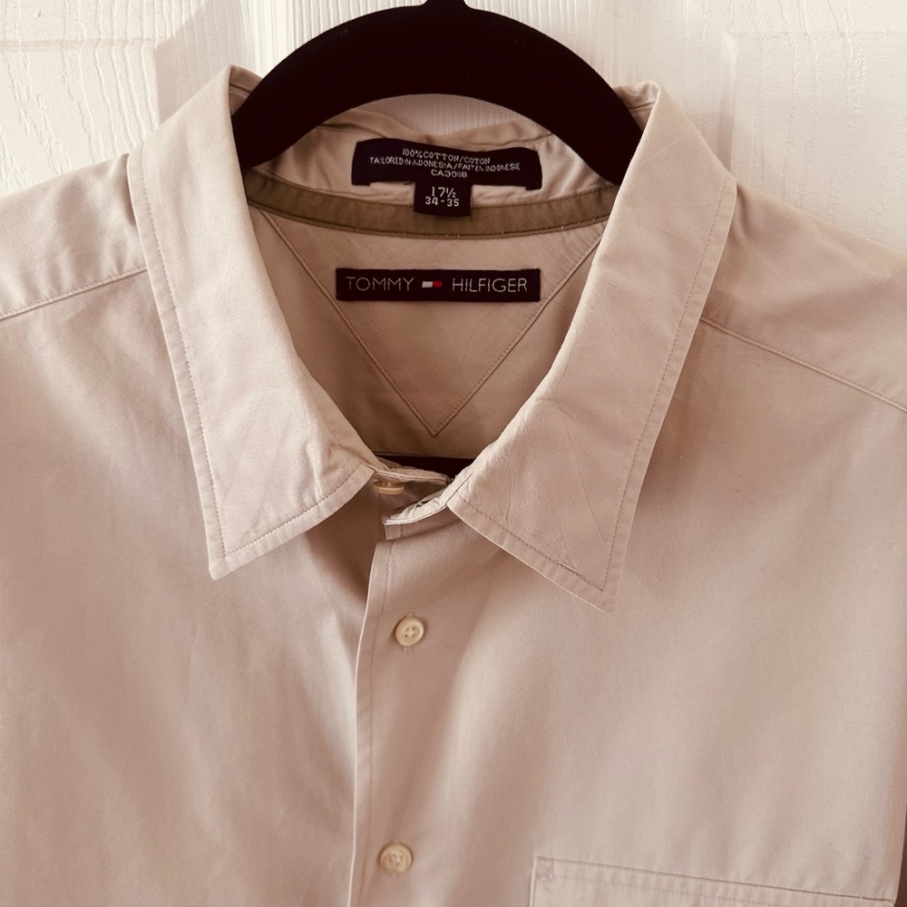 Tommy Hilfiger Men's Light Tan Button Down Shirt
